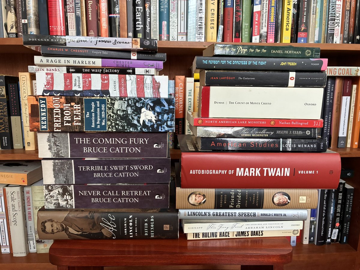 nukebarbarian's tweet image. A dear friend who shares my love of book shopping came to town and I went very hard at the used bookstores.
