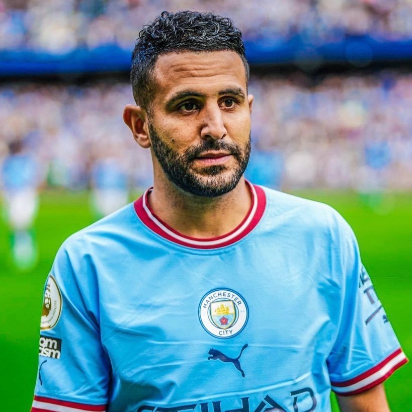 TeamCRonaldo's tweet image. 🚨🎙️ Riyad Mahrez on Cristiano Ronaldo :

&quot;He deserves the recognition he&apos;s earned. What he&apos;s doing at 40 years old is remarkable.&quot;