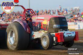 Joining us tonight on “Full Pull Tonight” are a couple of alcohol super stock pullers in Colton Whitworth of the “Yield Express” and the “Bin Buster” and Codey Chizek of the “Armed and Dangerous” tractors. The show runs from 7 PM to 8 PM EDT on swankonsports.com