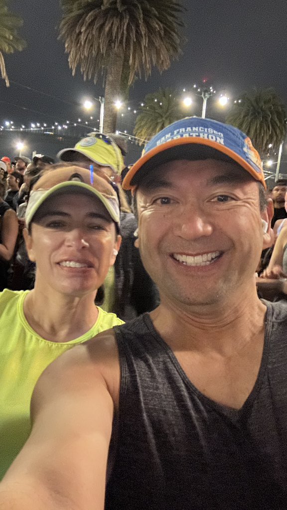 RayCaoili's tweet photo. Before and after SF Marathon 2025 https://t.co/Y64iUixDQl
