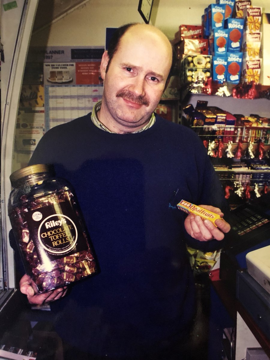 EDiamond136's tweet image. 1997 we said goodbye for good to the original Riley’s Toffee Rolls ….. and good bye to Opal Fruits-to a name change but we still remember the advertisement ‘Opal Fruits made to make your mouth water …..