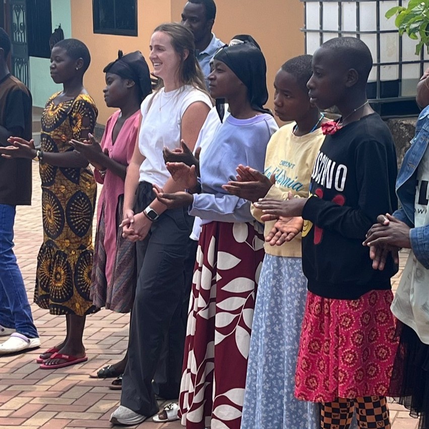 uofsccosw's tweet image. Our #COSW crew continues their #socialwork teaching and outreach in Africa this week - working with children, families and community organizations in Kenya and Tanzania. #changemakers