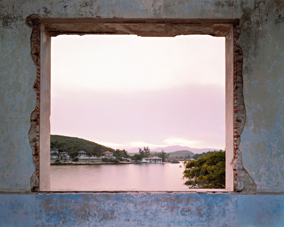 bbu's tweet image. .
Virginia Beahan View from the ruins of Club Nautica, Santiago de Cuba, 2004
.
.
