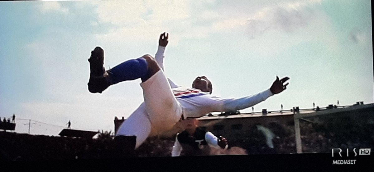 bettercallcosta's tweet image. &quot;Vai Fernandez è tua!&quot; 

#FugaperlaVittoria #Pelè