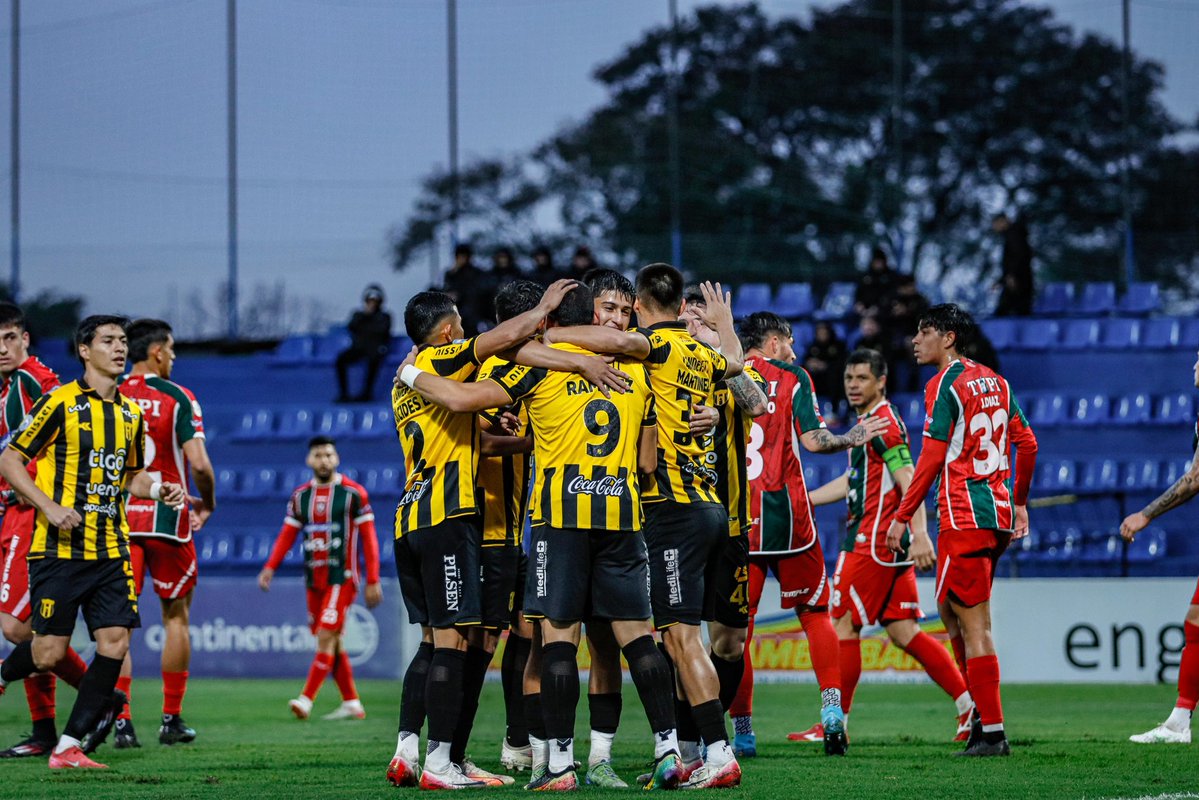 CopaDePrimera's tweet image. ⏱️ 30’
➡️ @a_tembetary 0
➡️ @ClubGuarani 1
🗓️ Fecha 4
#ClausuraAPF2025 🇵🇾
#CopaDePrimera 🏆