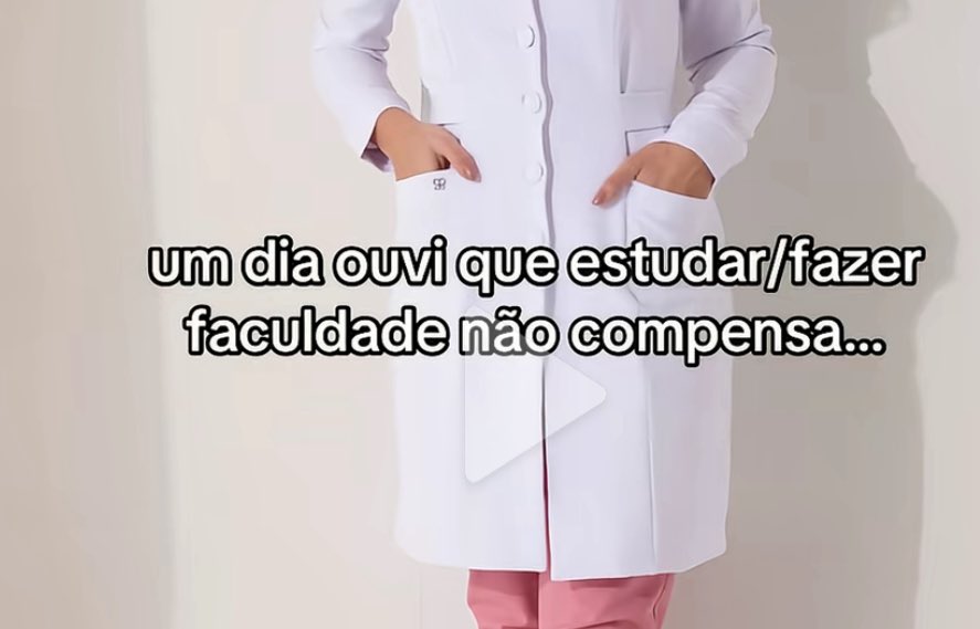 bibspm's tweet image. o meu tetravo se formou na sorbonne top 10 frases que meus olhos jamais imaginariam ler nessa vida