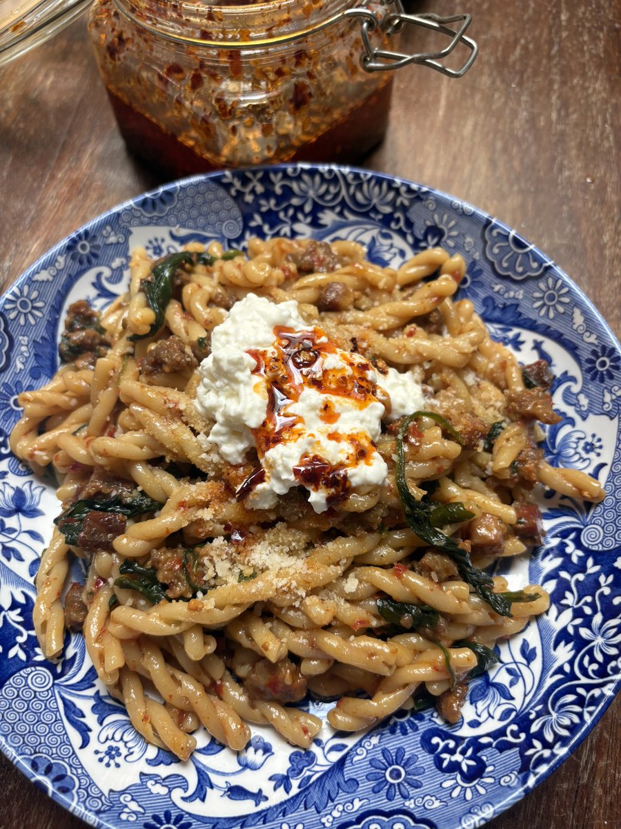 jeffreycortese's tweet image. Pasta alla Calabrese con #nduja, pancetta and salsiccia with a Calabrian oil drizzled stracciatella topper. How do you Sunday night #pasta? #DoYaNduja #DoYaPasta