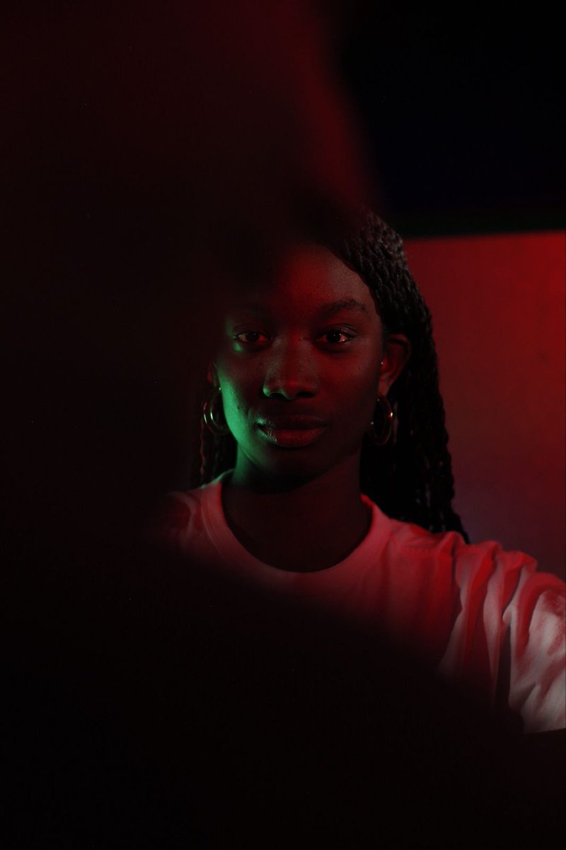 UnknownDriver17's tweet image. Some pictures I took as a project where I worked with lighting and shaping the light and the colors for one of my final project.
Might delete that later...
These are from the final day.