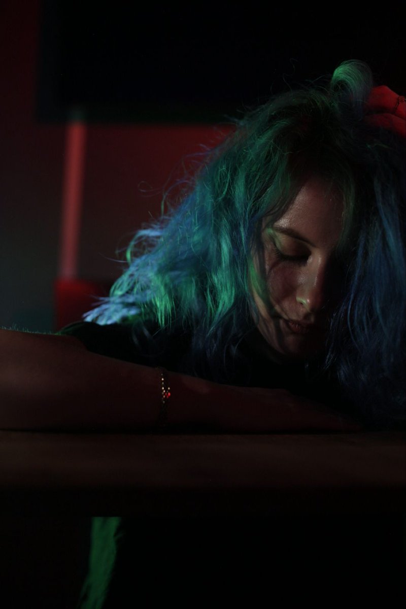 UnknownDriver17's tweet image. Some pictures I took as a project where I worked with lighting and shaping the light and the colors for one of my final project.
Might delete that later...
These are from the final day.