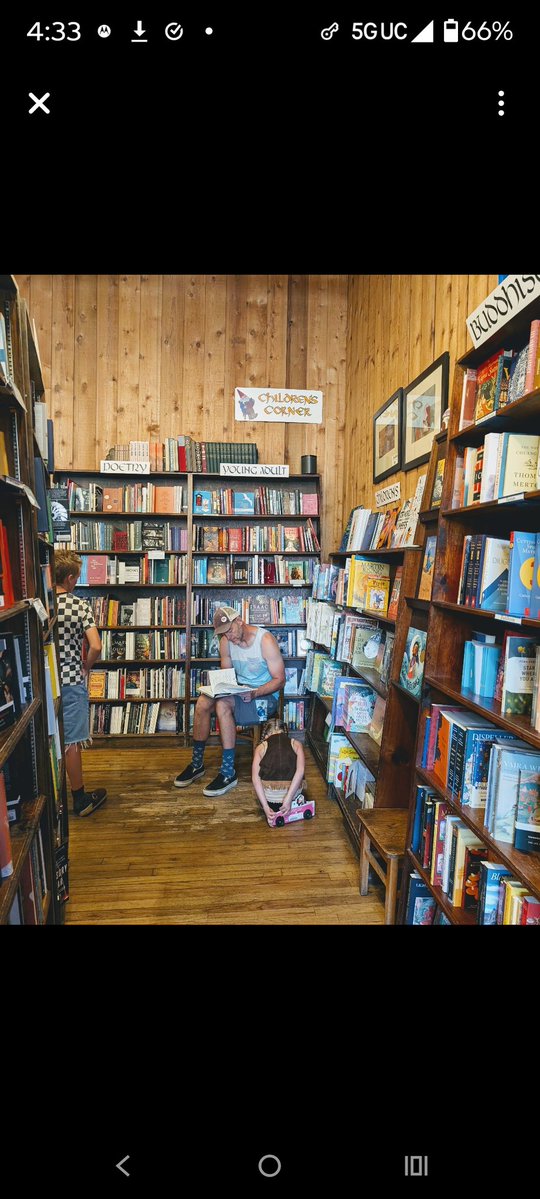 TheRealGOP's tweet image. Downtown Minneapolis needs more book stores. Or even one.