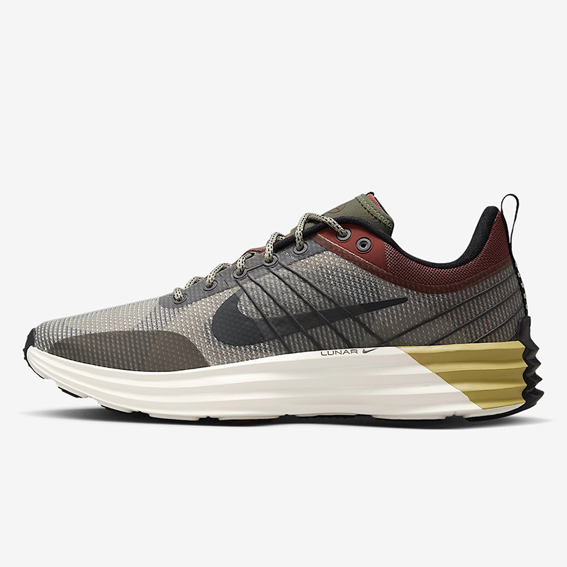 KicksDeals's tweet image. This colorway option for the Nike Lunar Roam SE is over $75 OFF for a limited time at $86.38 + FREE shipping.

BUY HERE -&amp;gt; tinyurl.com/bs886u9k (use promo code SPORT at checkout)