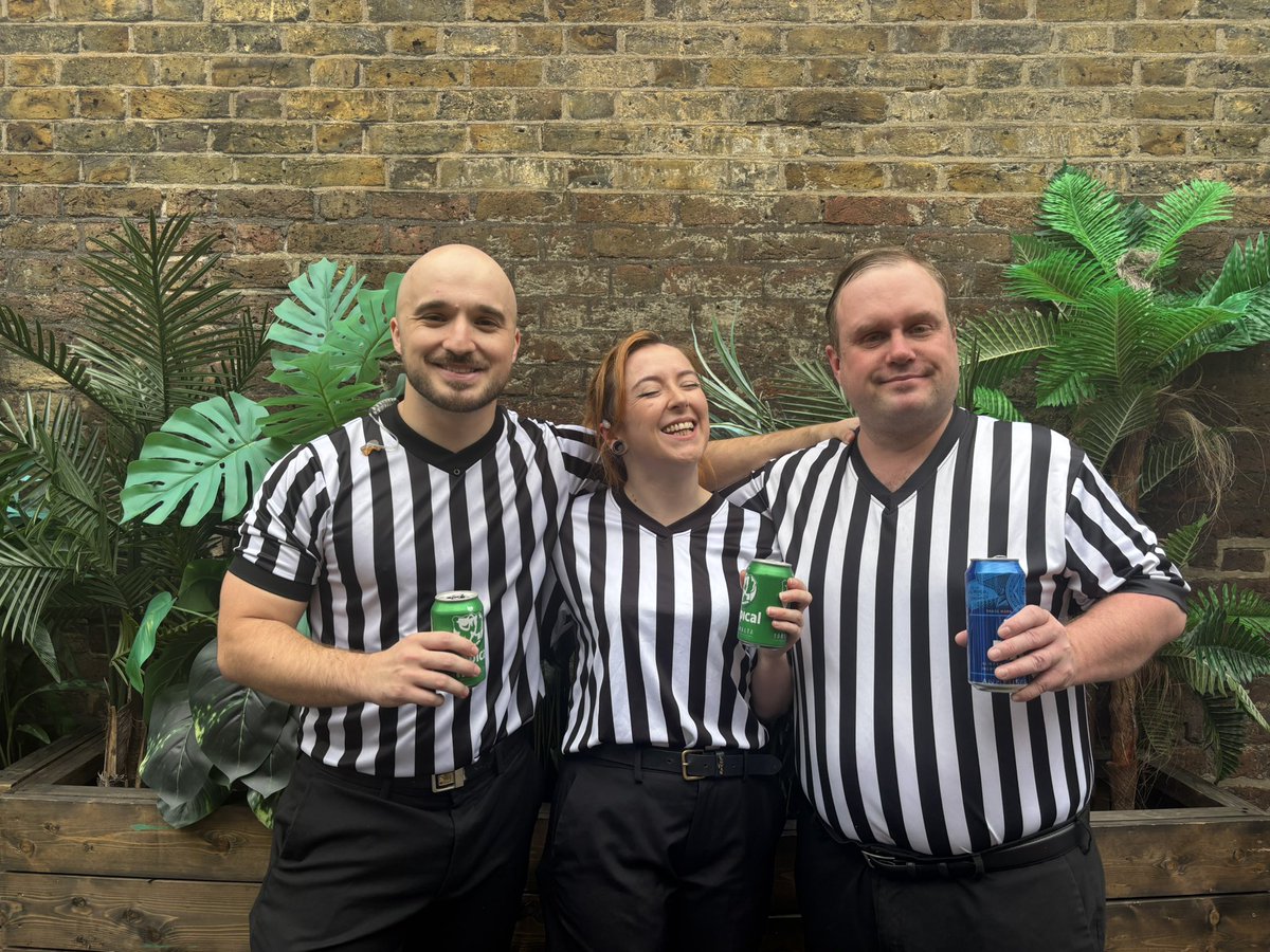 RefSandyBeeches's tweet image. Cracking open a cold one after another excellent show at @ThisIs_Progress 🍻💛