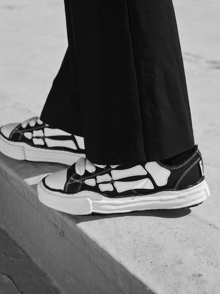 plugcorrect's tweet image. MAISON MIHARA YASUHIRO × AMIRI 
Size: 40-46
Price: N140,000