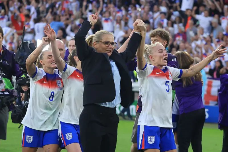chrispurser101's tweet image. ⚽️🏆 @Lionesses