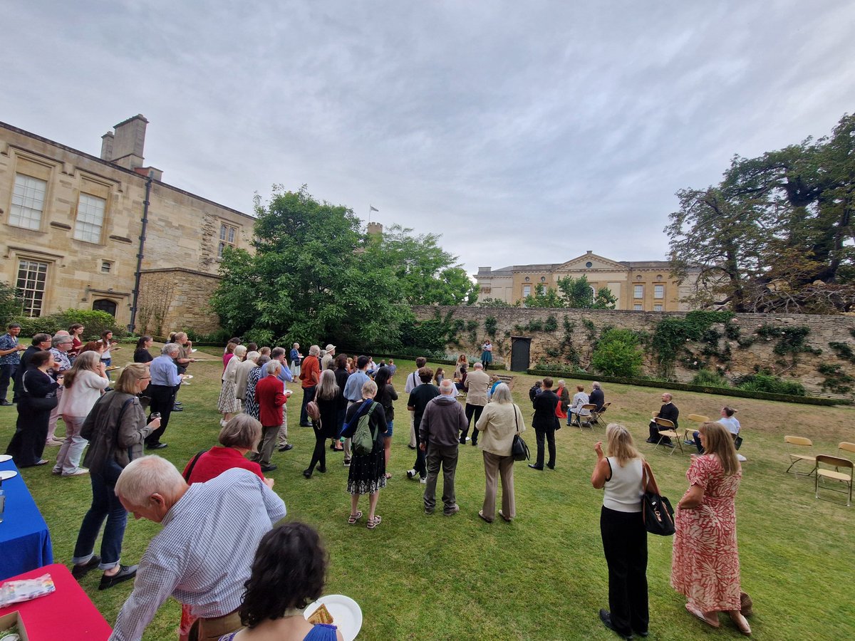 Cathedral Singers of Christ Church (@csccoxford) on Twitter photo A lovely evening celebrating three years of our wonderful director <a href="/HilaryPunnett/">Hilary Punnett</a>! We wish you all the best for your new role <a href="/StPaulsLondon/">St Paul's Cathedral</a> A lovely evening celebrating three years of our wonderful director <a href="/HilaryPunnett/">Hilary Punnett</a>! We wish you all the best for your new role <a href="/StPaulsLondon/">St Paul's Cathedral</a>