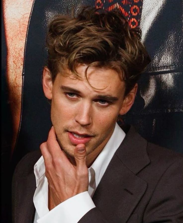 austurnerz's tweet photo. Austin Butler in some of the most used 2022 era pics 🫦 https://t.co/0OtJGNSTou