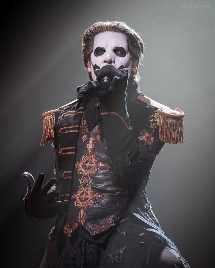 gh0stypeach's tweet photo. Will forever be missing this fit RIP military outfit Copia https://t.co/87SiP7nfdC