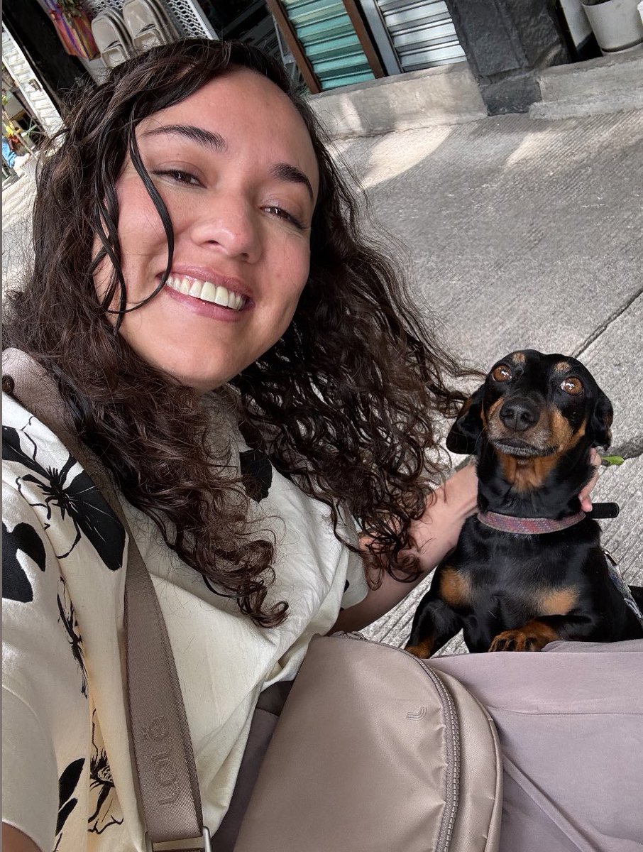 ¡Mi Emilia posa para las fotos! Rolen fotos de los suyos en domingo 🤩