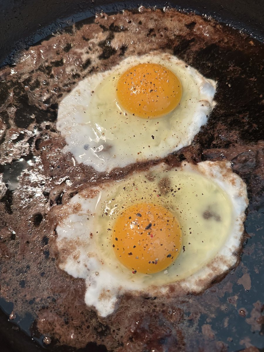 IndependenceArk's tweet image. Eggs in tallow, cube steak remains and avacado oil