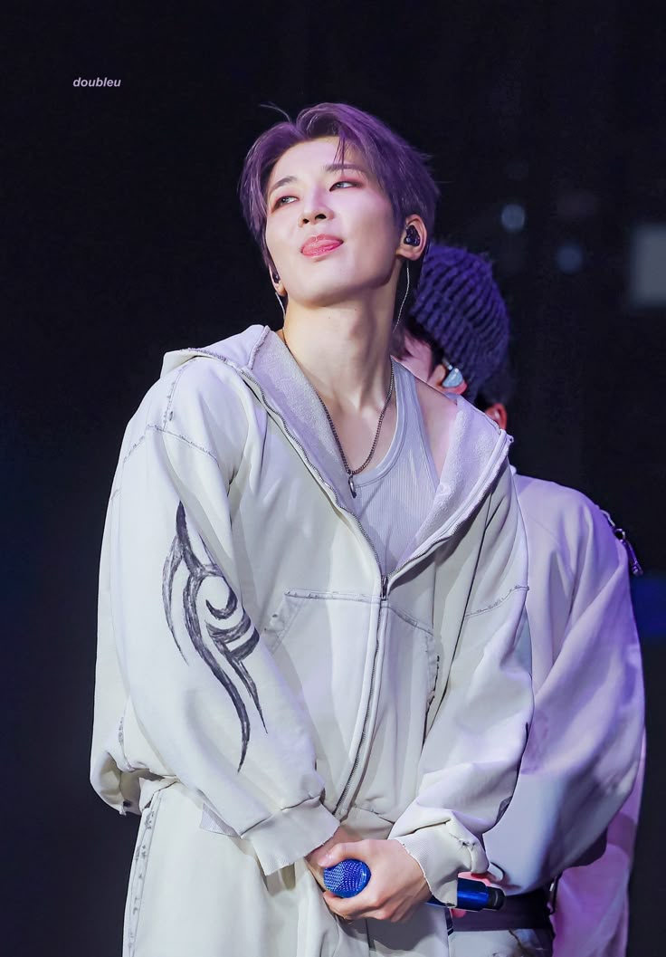 _hourlywonwoo's tweet image. #WONWOO #세븐틴 #원우 #SEVENTEEN @pledis_17
