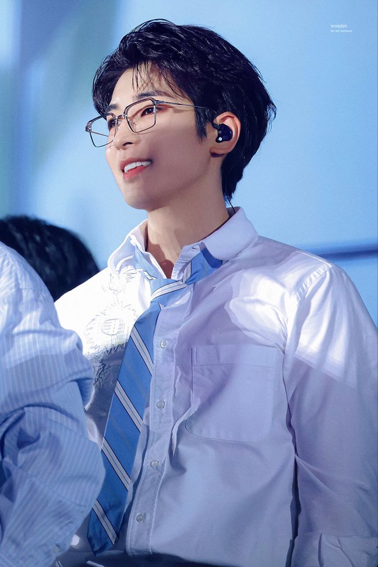_hourlywonwoo's tweet image. #WONWOO #세븐틴 #원우 #SEVENTEEN @pledis_17