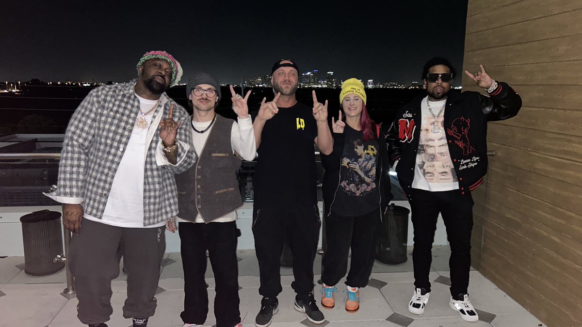 JmoLetEmKnow's tweet image. HAPPY BIRTHDAY NICK HOGAN
HAPPY BIRTHDAY @WESTSIDEGUNN 
REST IN PEACE @HulkHogan 
4TH ROPE THE NEW NWO…
4 LIFE. 💯🦂