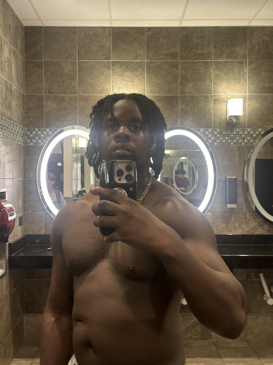 jaggylagoon's tweet image. Built like I served a 10 year sentence