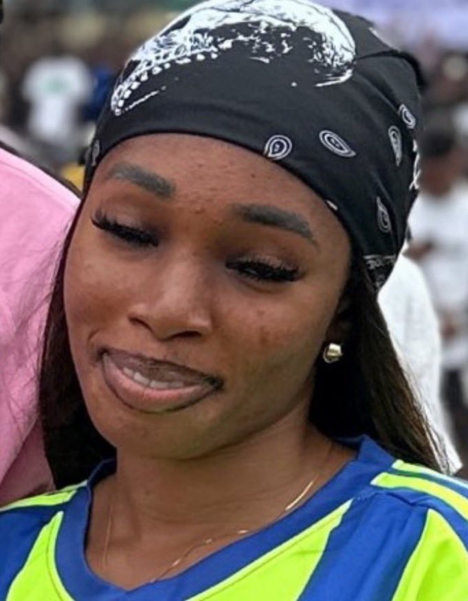 Sha no let any girl whine you for this app
Women like filter 

Twitter Avi.                        Real life face