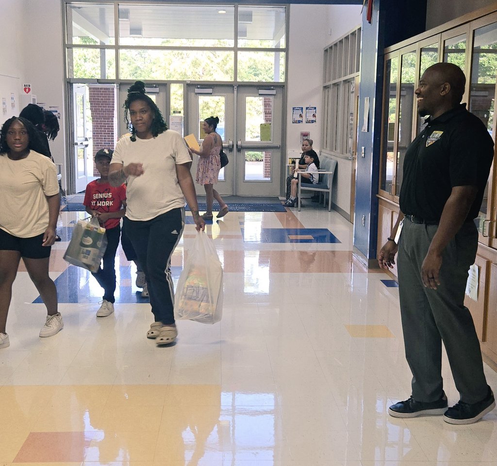 Stephanie Hunt tweet media