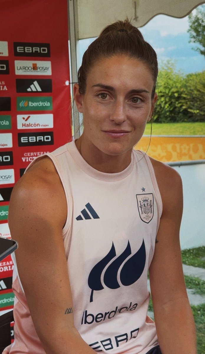 puteIlas's tweet image. my favorite forever and always, my player ❤️