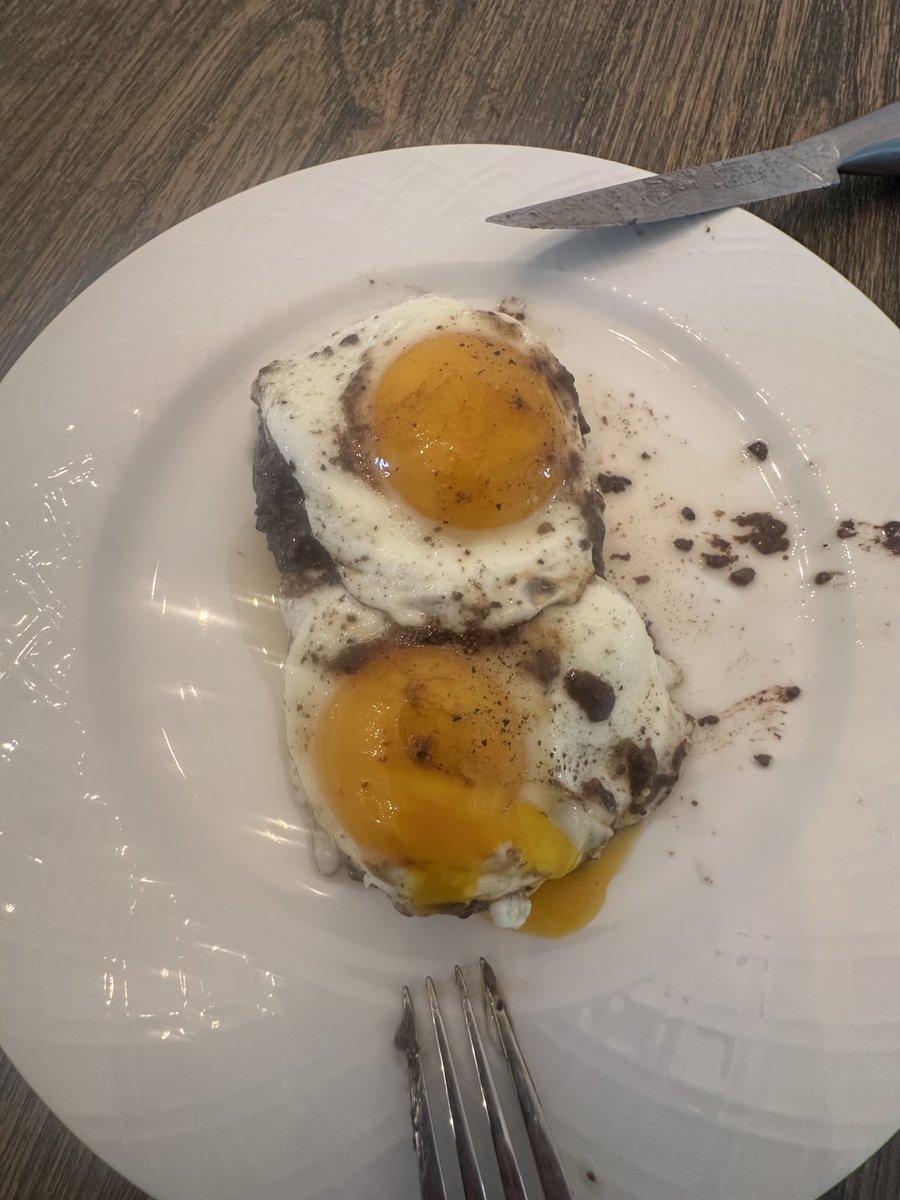 IndependenceArk's tweet image. First one. One cube steak with two eggs. Next meal in few minutes, another cube steak with two more eggs 😎. Cooked with tallow and Avocado oil
