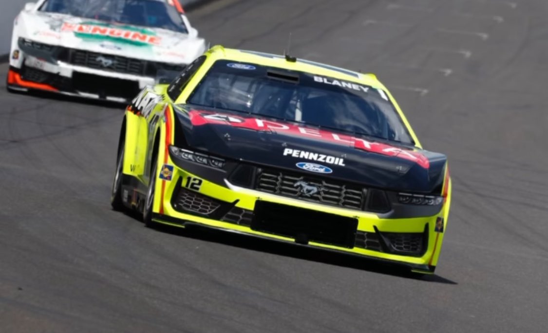 BlaneyBest's tweet image. 7th at The Yard Of Bricks. 
#Nascar