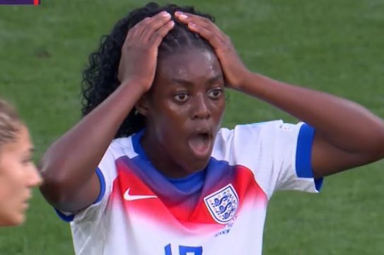 graciewfc's tweet image. sonia bompastor finding out her own player has played an entire tournament with a fractured tibia on live television