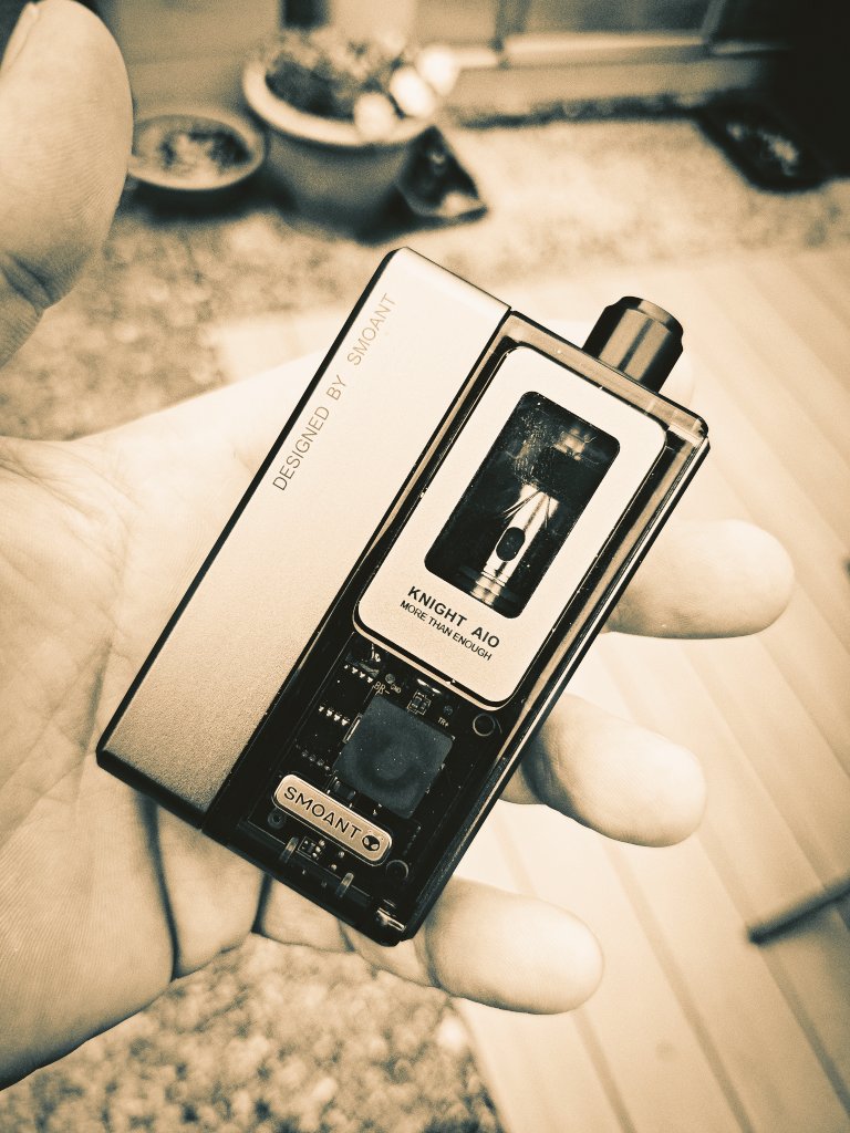 Vaping_Ace's tweet photo. Good evening
Smoant Knight AIO review 👇🏻
https://t.co/TTWUIjXfNb…
#vape #vaping #vapereview #reviewer #vapereviews #vapeporn https://t.co/Ns6KIQ0gww