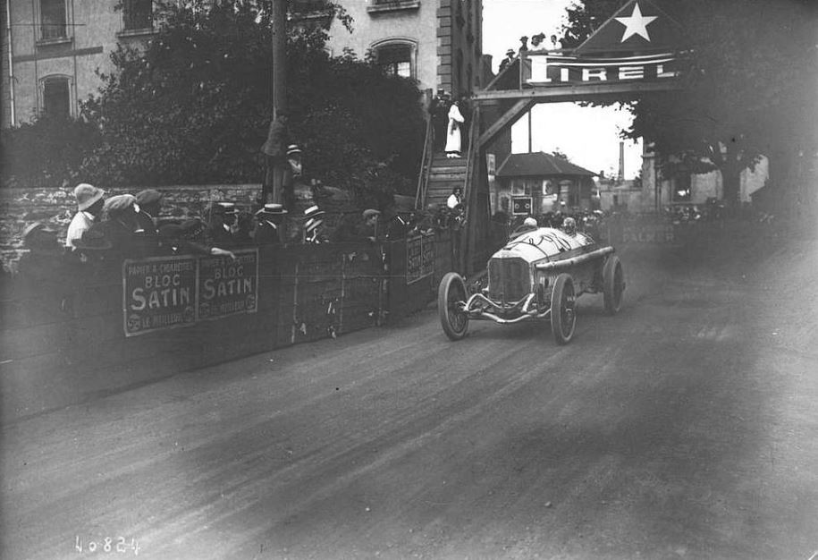 juanjoabsolut's tweet image. Lunes 28, se va acabando nuestro julio de #Preguerra y vamos con este #Mercedes GP de #ChristianLautenschlager haciéndose con la victoria en #LyonGivors en 1914 @historacing @VicarioMartin @LM__ @Jose_ArmandoGH @horacio_porta @Raul_Olivan