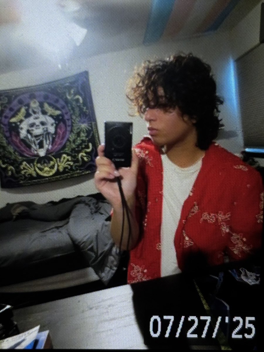 fagfudanshi's tweet image. tyler in an hour and a half :-)