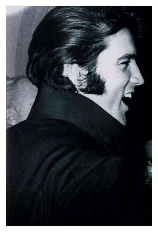 gginger069's tweet image. Elvis π₯
With His
Perfect Profile π« π«