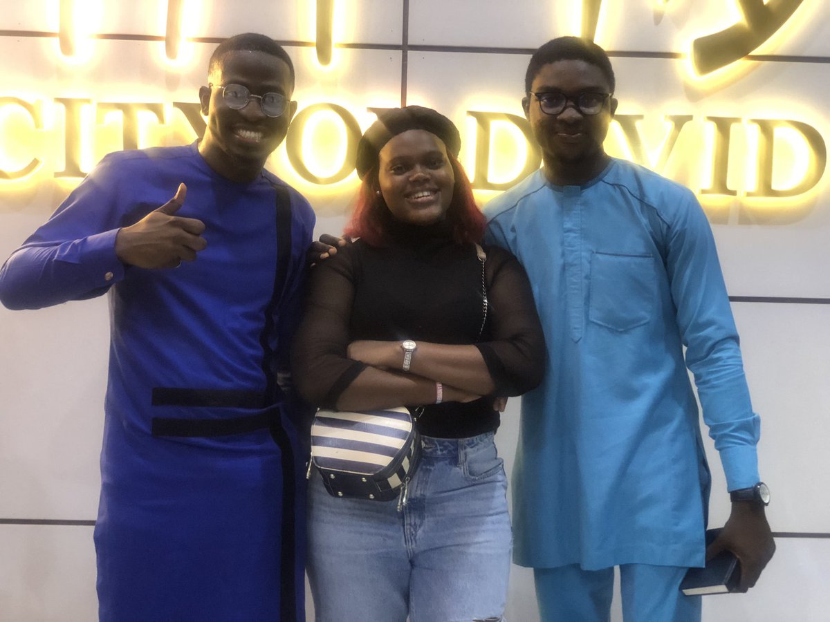 Chiddy_nma's tweet image. What a time we had at the upper room today🙏
.These men made me look short 🥹 @PArannilewa @Favour_Kufo
#GenI