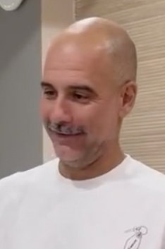 46_alberedero's tweet image. Luego decimos que a Pep se la pela el Barça, pero acaba de homenajear a la mayor leyenda del club ❤️‍🩹