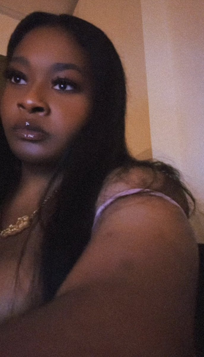 amputeebarbie22's tweet photo. Am I your baby?🥺❤️🥀 #like #comment #share #Repost #paypig #dom #payme #atm https://t.co/eHuxQAUl2A