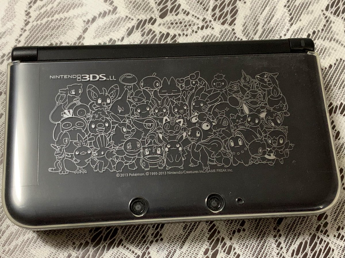 KAZTENDO2's tweet image. 「ニンテンドー3DSLL」 「NEWスーパーマリオブラザーズ2」13周年ですね。今作はコインを100万枚集めるのが目的で、新アイテム「ゴールドフラワー」を取るとゴールドマリオに変身することができます。パンフレットも掲載しています