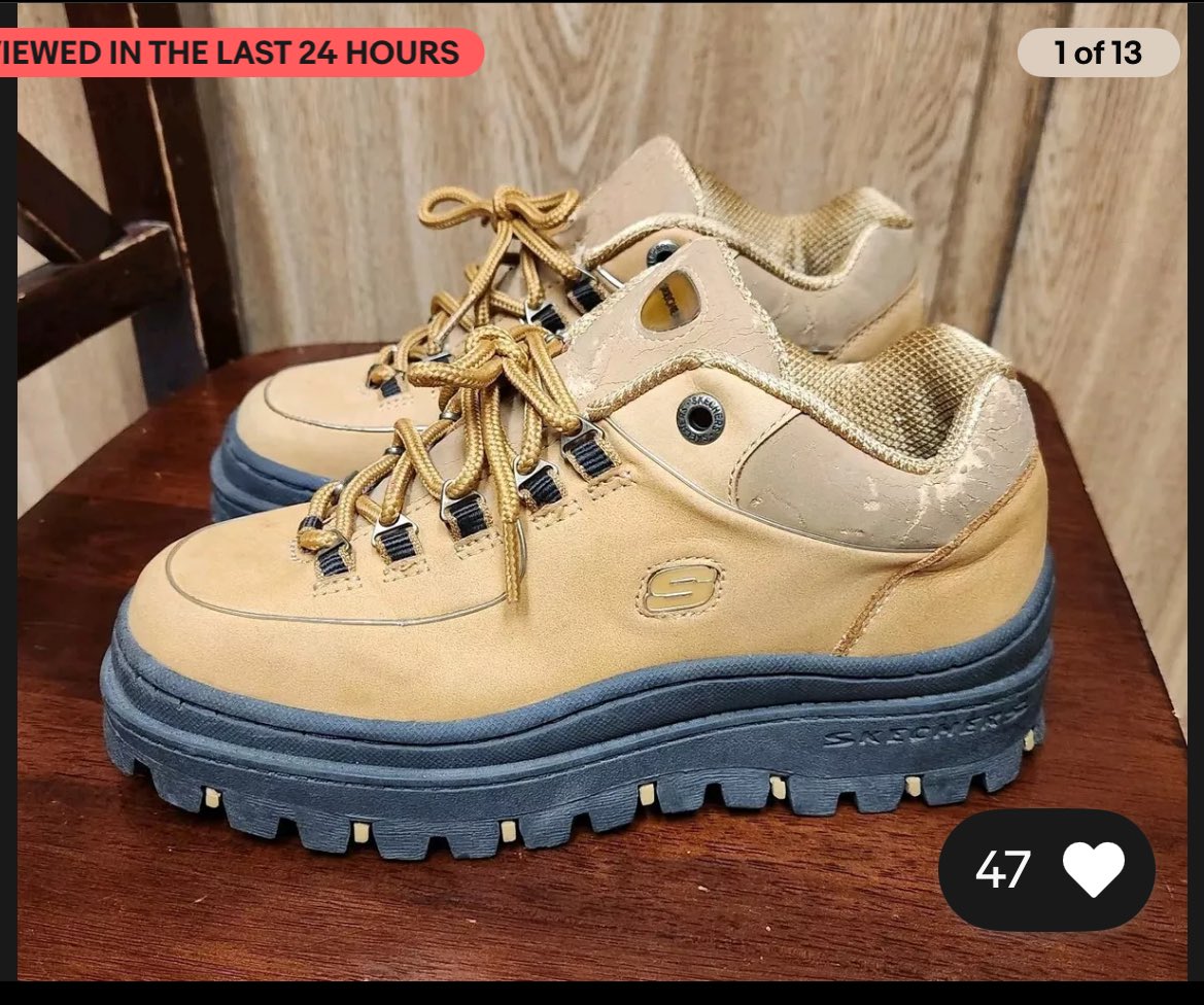 Deya_dead's tweet image. My mother said I could get a new pair of shoes for the school year, which ones should I get?