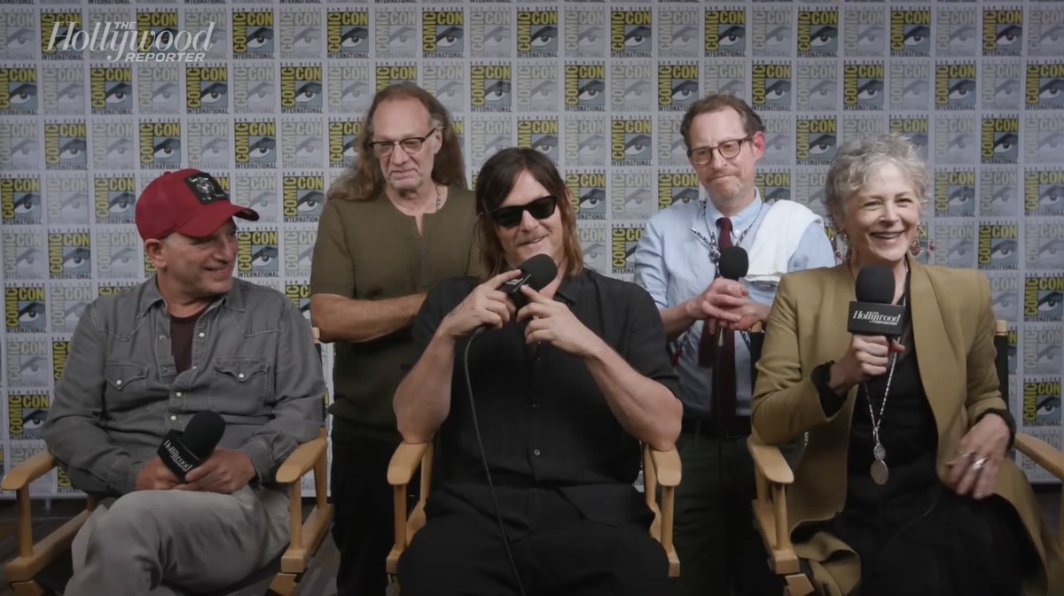 reedusnetwork's tweet image. Norman Reedus, Melissa McBride, Greg Nicotero, David Zabel, and Scott M. Gimple interview with The Hollywood Reporter to promote “The Walking Dead: Daryl Dixon” at San Diego Comic-Con in San Diego, California on July 25th.
©️ hollywoodreporter | YouTube | youtu.be/B86W7iJOsv0
