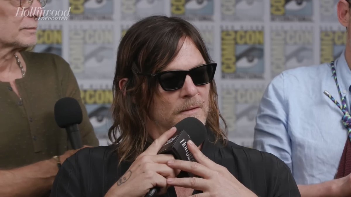 reedusnetwork's tweet image. Norman Reedus, Melissa McBride, Greg Nicotero, David Zabel, and Scott M. Gimple interview with The Hollywood Reporter to promote “The Walking Dead: Daryl Dixon” at San Diego Comic-Con in San Diego, California on July 25th.
©️ hollywoodreporter | YouTube | youtu.be/B86W7iJOsv0