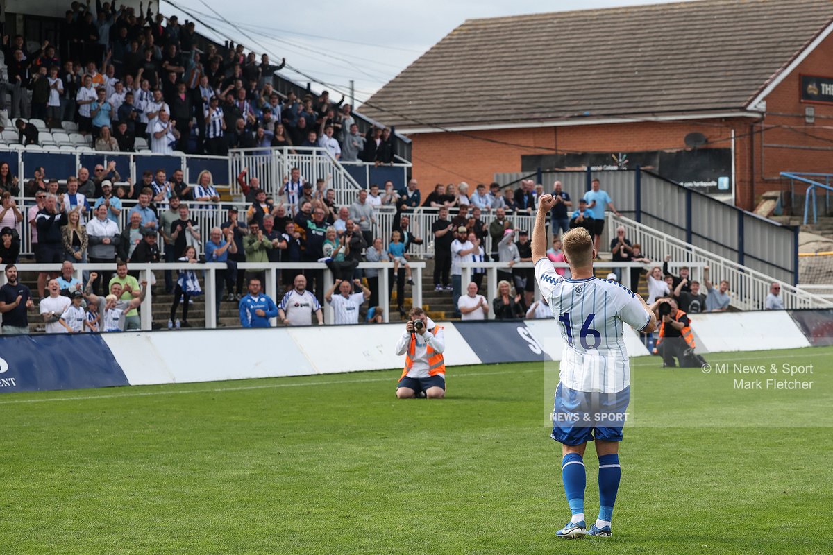Behind the Goal (@markfletcher50) on Twitter photo The word "Legend" is often bandied about but Nicky Featherstone is a stalwart and a true legend of <a href="/Official_HUFC/">Hartlepool United</a> and thoroughly deserved yesterday's testimonial against <a href="/LUFC/">Leeds United</a> at the Vic. #Pools #LeedsUnited #NickyFeatherstone The word "Legend" is often bandied about but Nicky Featherstone is a stalwart and a true legend of <a href="/Official_HUFC/">Hartlepool United</a> and thoroughly deserved yesterday's testimonial against <a href="/LUFC/">Leeds United</a> at the Vic. #Pools #LeedsUnited #NickyFeatherstone