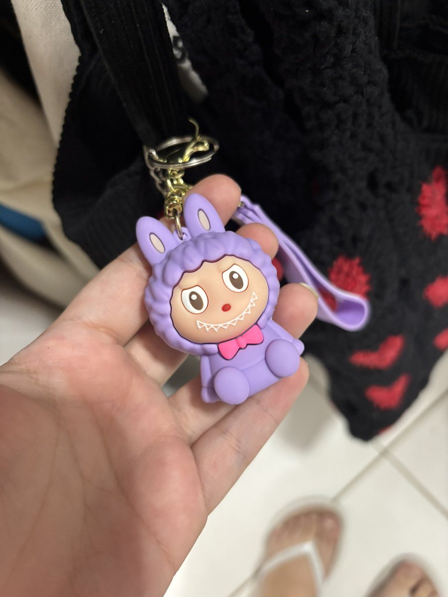 ceredemonials's tweet image. minha mãe me deu um fakebubu achei muito groundbreaking desafiador de normas