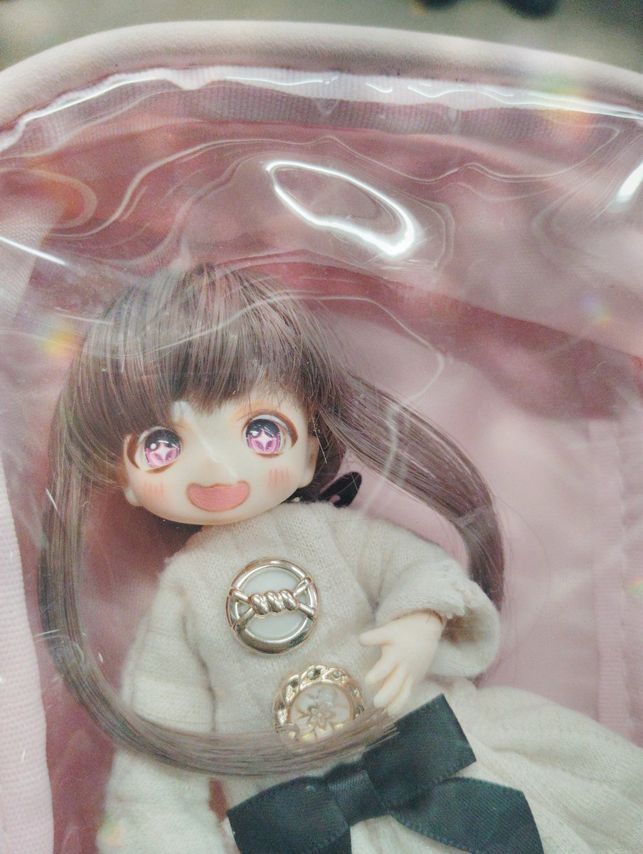 astia_0x0_'s tweet image. おはようございます☀︎
絶賛通勤中です！

#おはドル