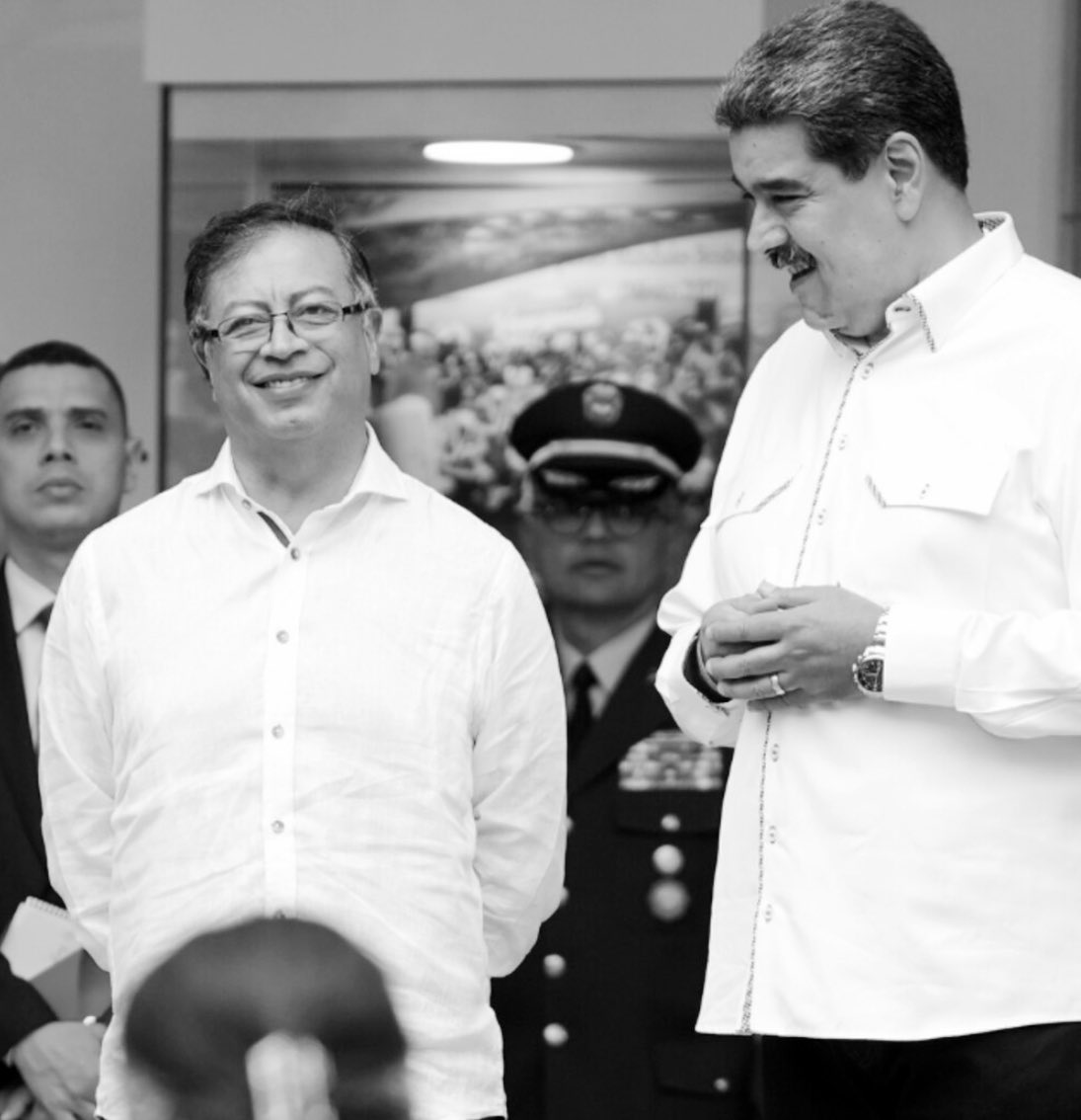 Jhonffonseca's tweet image. URGENTE
DONALD TRUMP AFIRMA QUE NO TENDRÁ COMPASIÓN DE NICOLÁS MADURO Y DE NINGÚN COMUNISTA
¿APOYAS ÉSTO?
