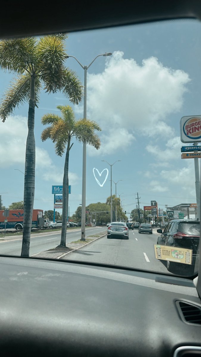 kuwalyna's tweet photo. PFKNR’25🇵🇷🤍 https://t.co/ouD4ai8ul9