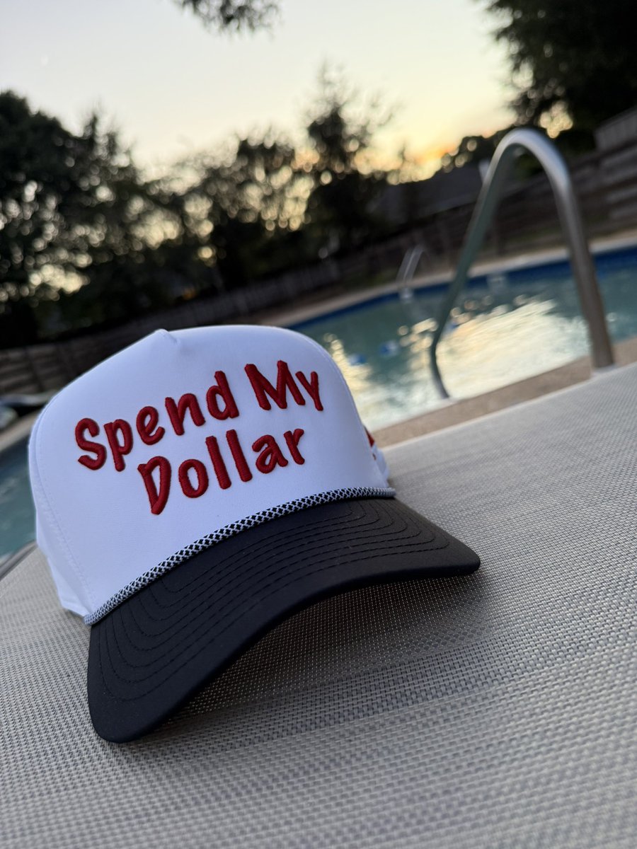 NCAAPortal's tweet image. Can’t wait to put this beauty to use in a few weeks! Send @UnivTraditions a DM to get notified when these guys are back in stock!
